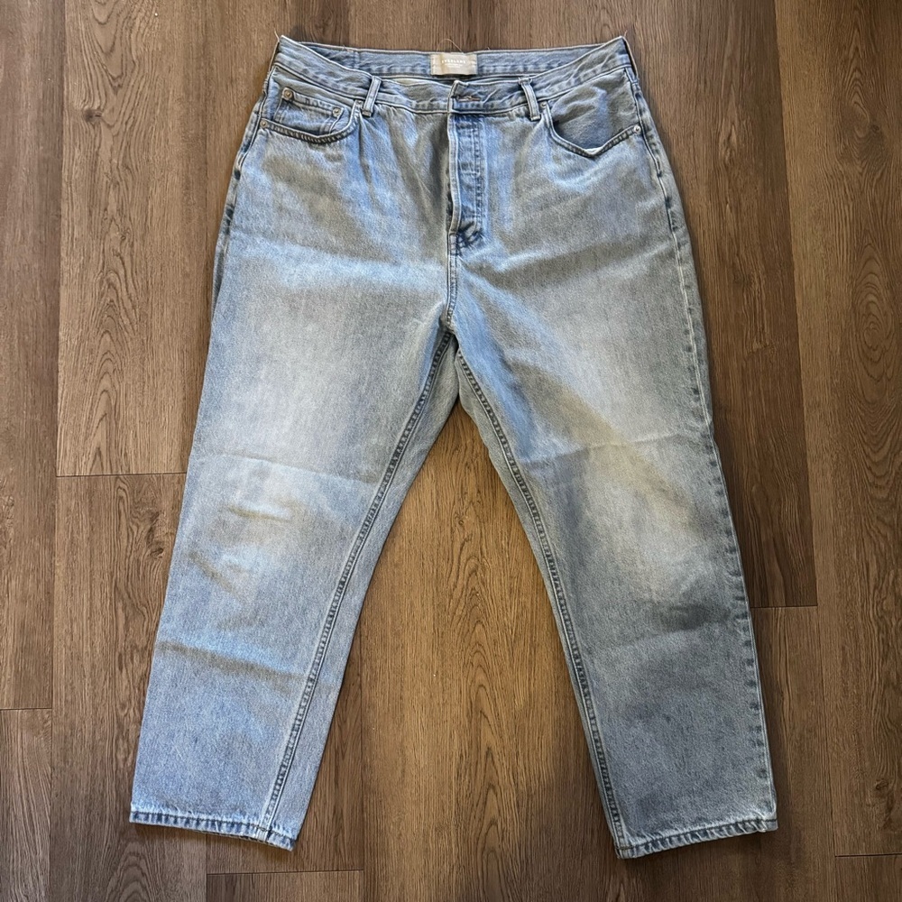 Everlane 90s cheeky jeans, cropped